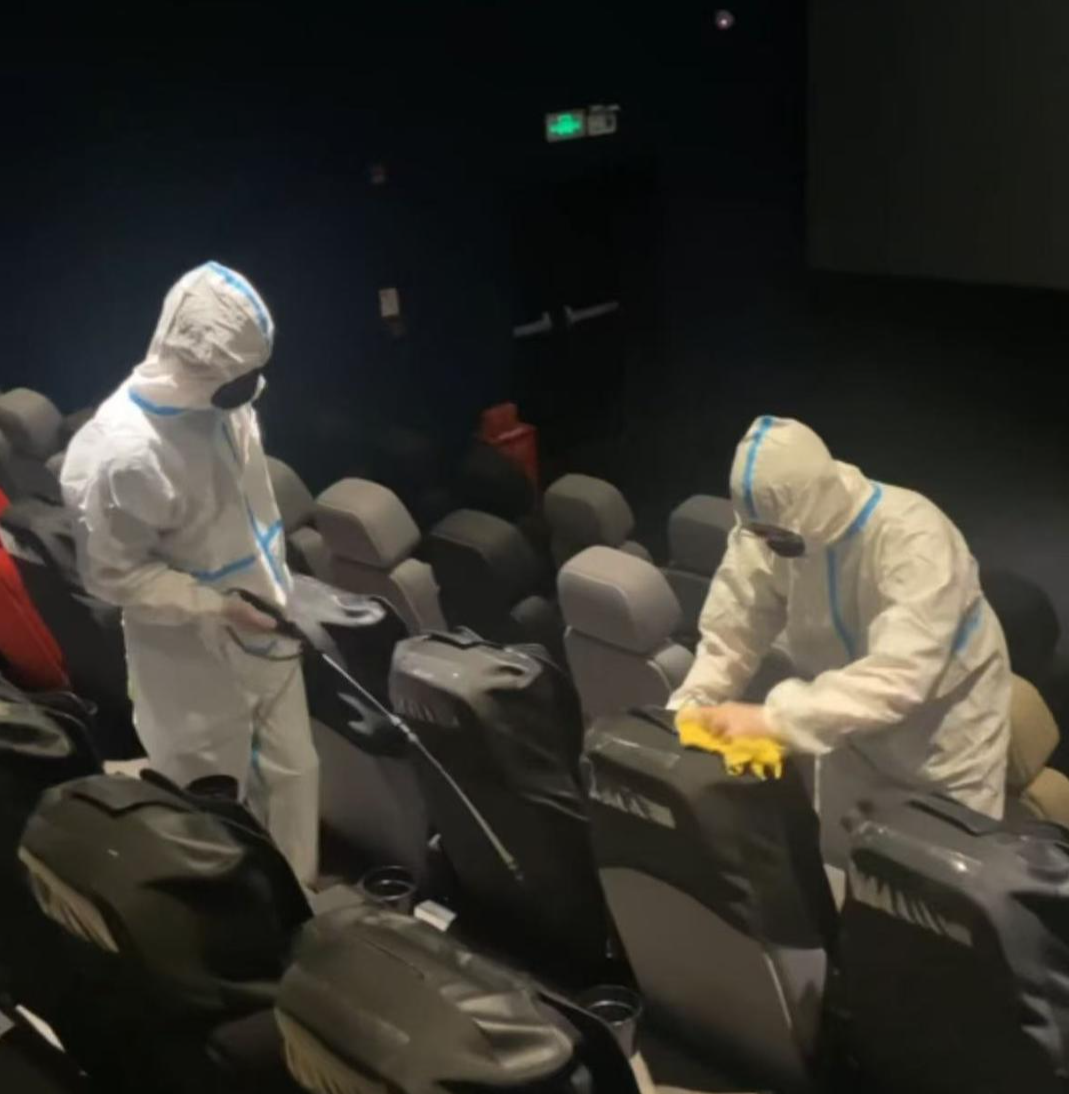 椅上布满白色虫卵当地影院回应不朽情缘游戏平台女子发现座